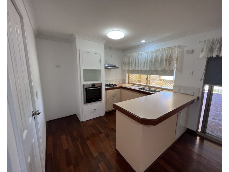 15 Norwich Close, Greenfields WA 6210