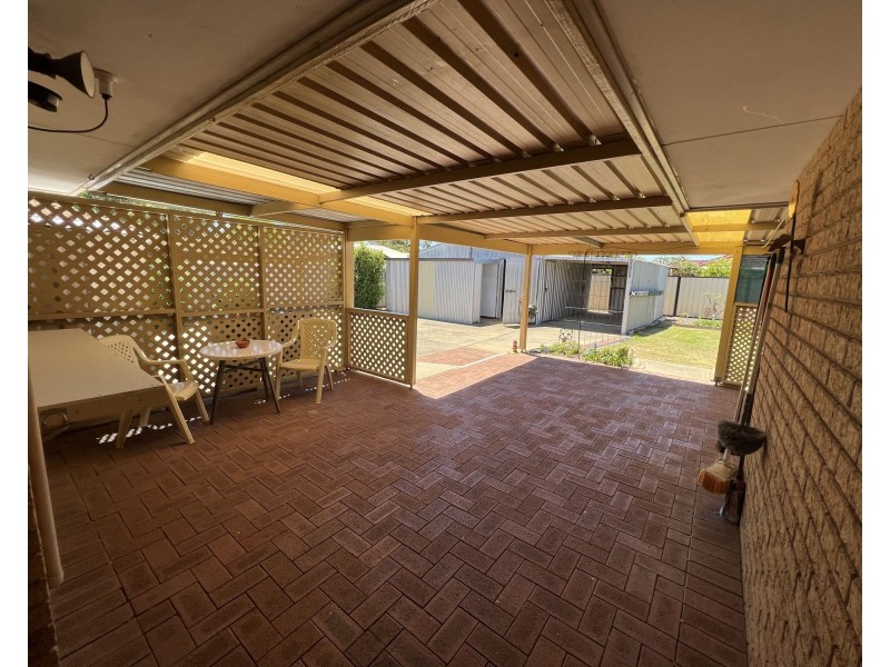 15 Norwich Close, Greenfields WA 6210