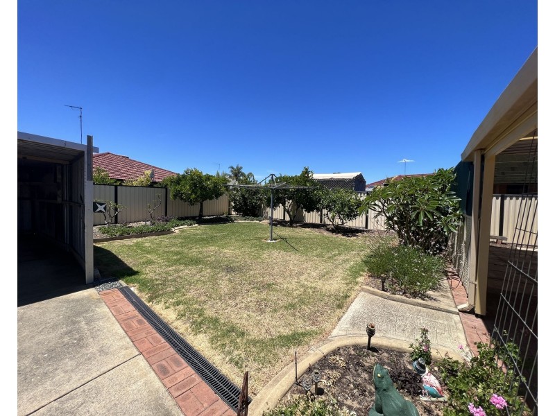 15 Norwich Close, Greenfields WA 6210