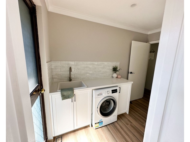 6 Dellwood Lane, Ballajura WA 6066