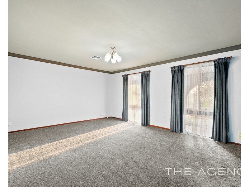 92 Schruth Street North, Kelmscott WA 6111