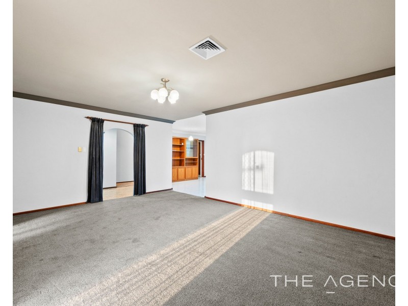 92 Schruth Street North, Kelmscott WA 6111