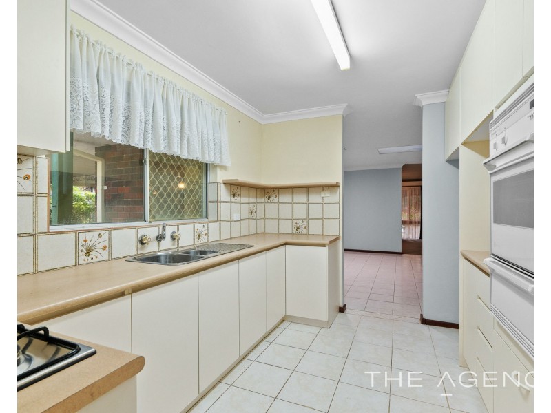 92 Schruth Street North, Kelmscott WA 6111