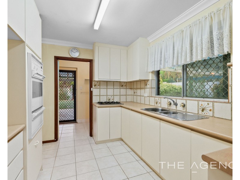 92 Schruth Street North, Kelmscott WA 6111