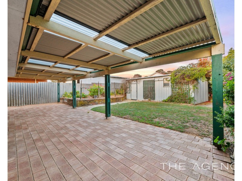 92 Schruth Street North, Kelmscott WA 6111