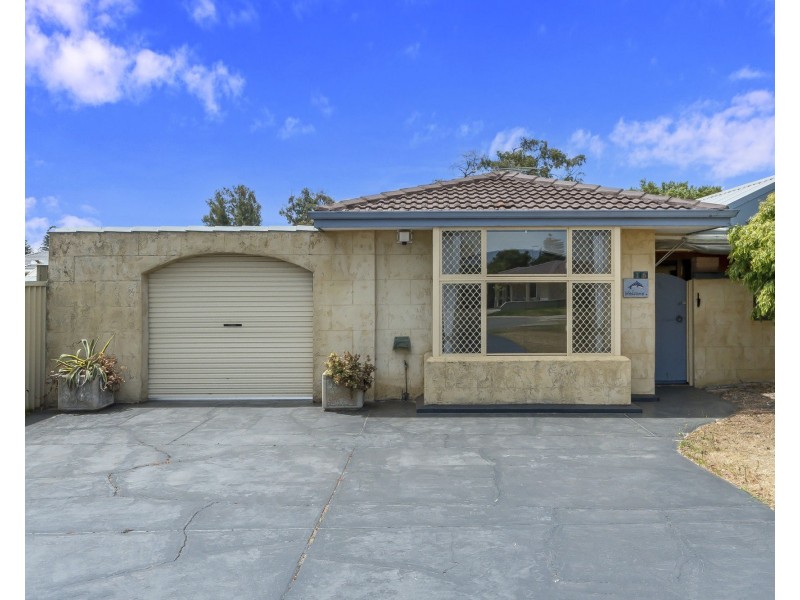 16 Radford Place, Safety Bay WA 6169