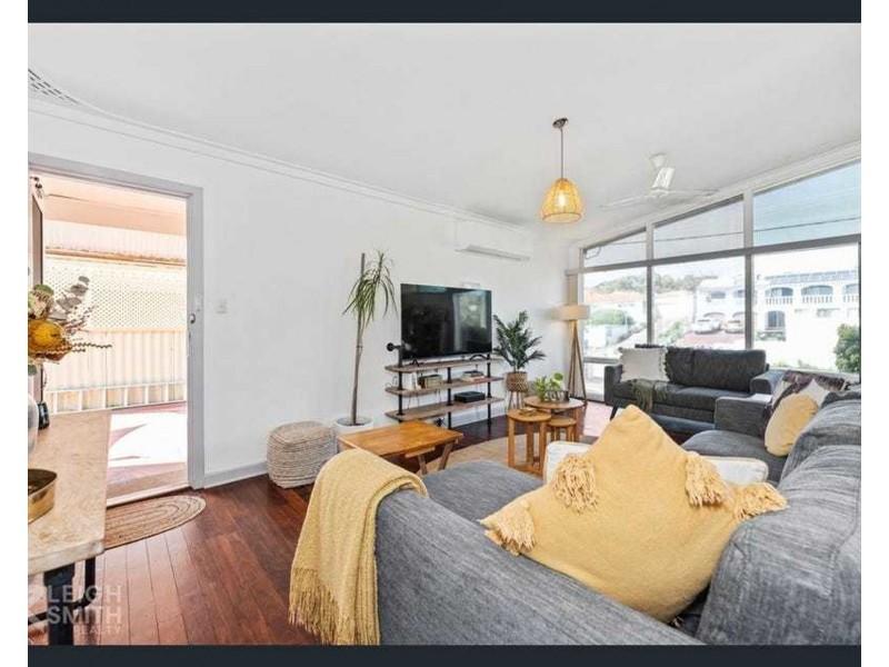 8 Collier Street, Silver Sands WA 6210