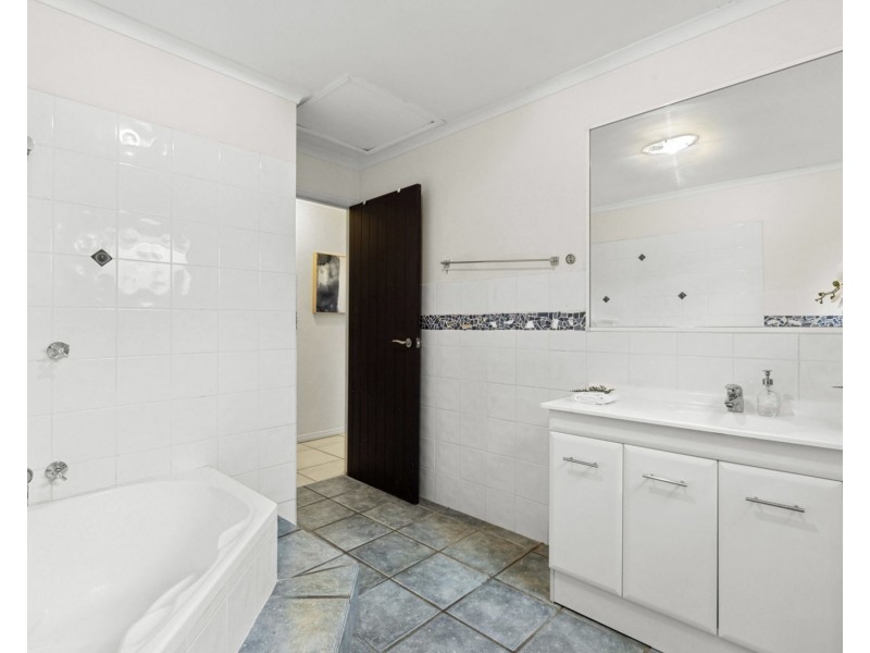 10 Ranger Court, Sunrise Beach QLD 4567