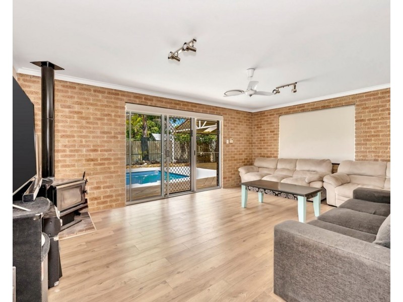 14 Kingsbridge Road, Warnbro WA 6169