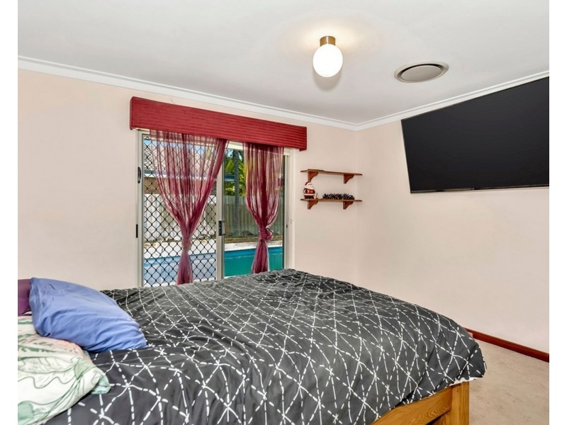 14 Kingsbridge Road, Warnbro WA 6169