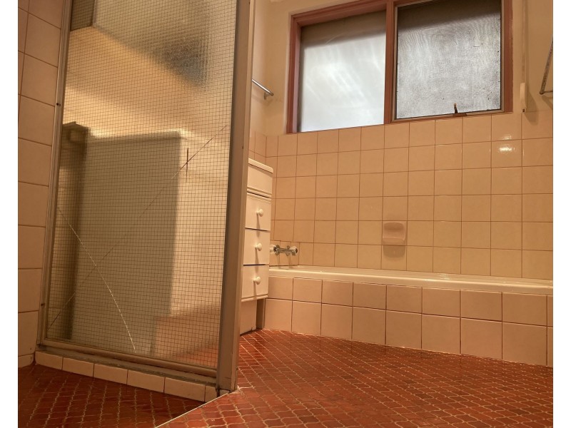 17 Banksia Road, Camillo WA 6111