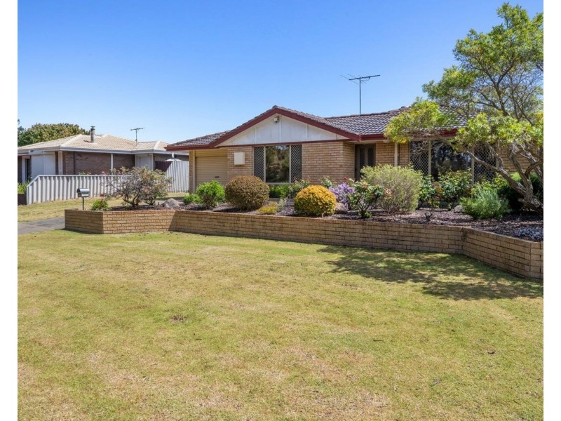 40 Manildra Drive, Dudley Park WA 6210