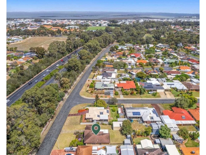 40 Manildra Drive, Dudley Park WA 6210