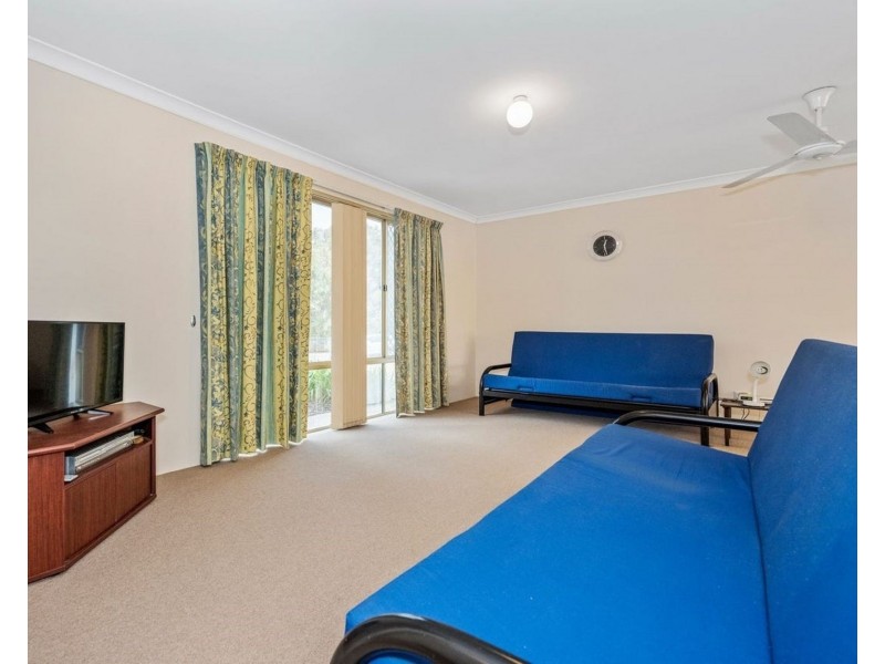 40 Manildra Drive, Dudley Park WA 6210