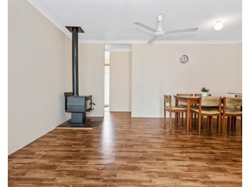 40 Manildra Drive, Dudley Park WA 6210