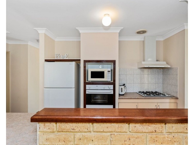 40 Manildra Drive, Dudley Park WA 6210