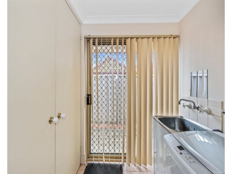 40 Manildra Drive, Dudley Park WA 6210