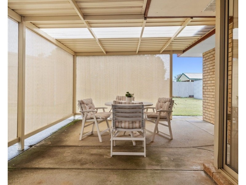 40 Manildra Drive, Dudley Park WA 6210