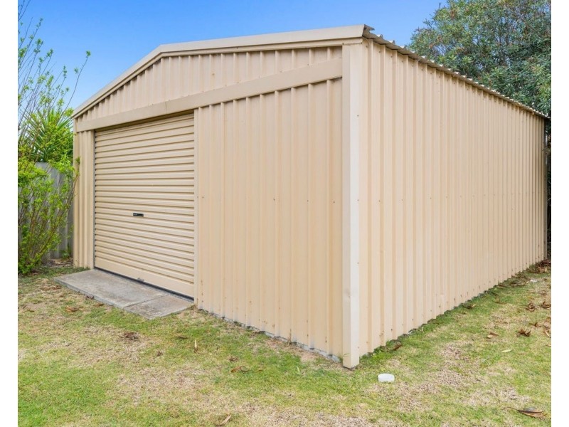 40 Manildra Drive, Dudley Park WA 6210