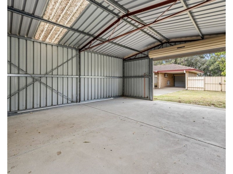 40 Manildra Drive, Dudley Park WA 6210