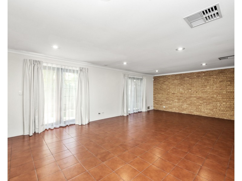 16 Helm Street, Mount Pleasant WA 6153