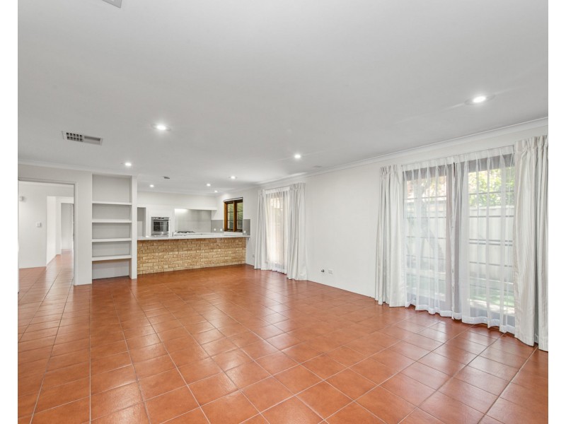 16 Helm Street, Mount Pleasant WA 6153