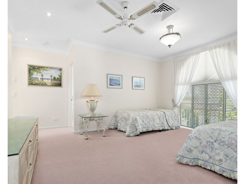 6/76 Bayview Street, Runaway Bay QLD 4216