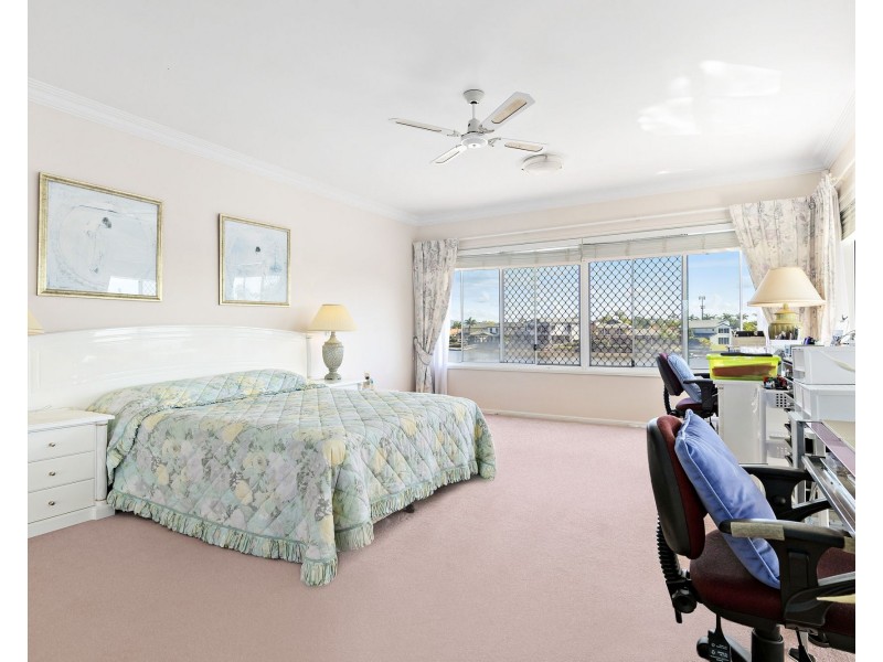 6/76 Bayview Street, Runaway Bay QLD 4216