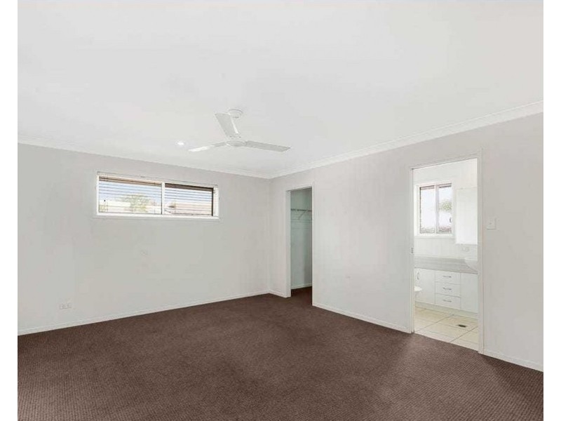 27 Malvern Drive, Moore Park Beach QLD 4670