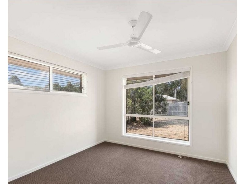 27 Malvern Drive, Moore Park Beach QLD 4670