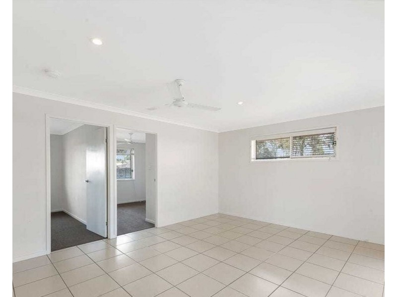 27 Malvern Drive, Moore Park Beach QLD 4670