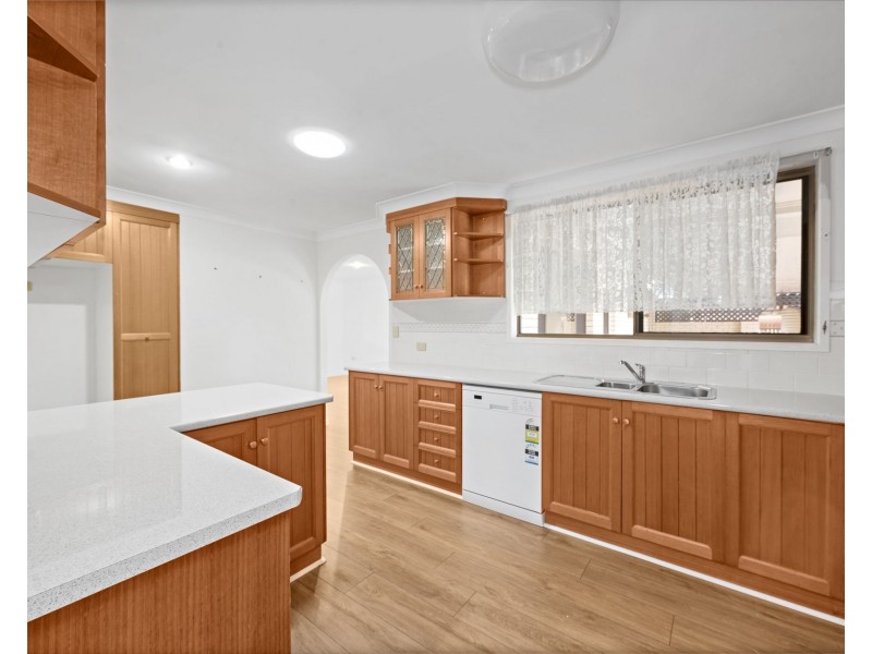 4 Deegan Court, Avenell Heights QLD 4670