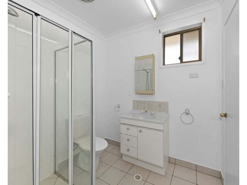 4 Deegan Court, Avenell Heights QLD 4670