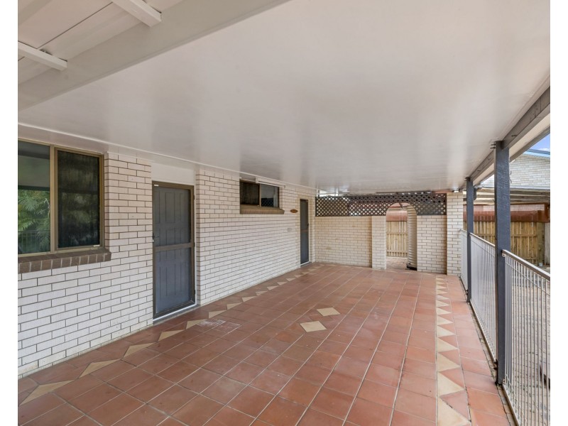 4 Deegan Court, Avenell Heights QLD 4670