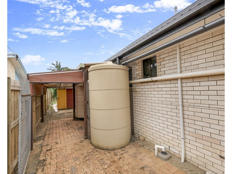 4 Deegan Court, Avenell Heights QLD 4670