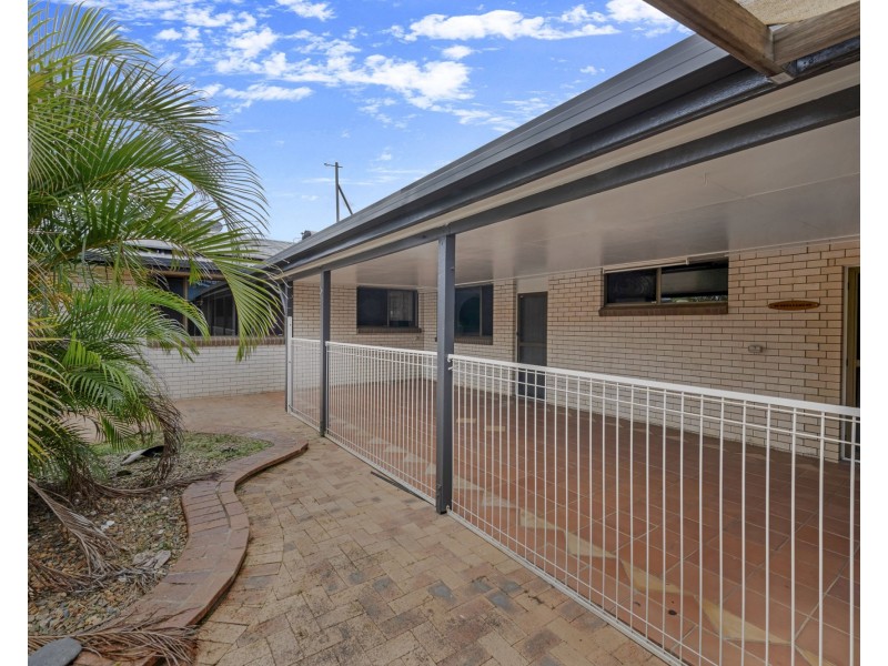4 Deegan Court, Avenell Heights QLD 4670