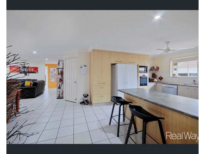 40 Lakeview Drive, Bundaberg North QLD 4670