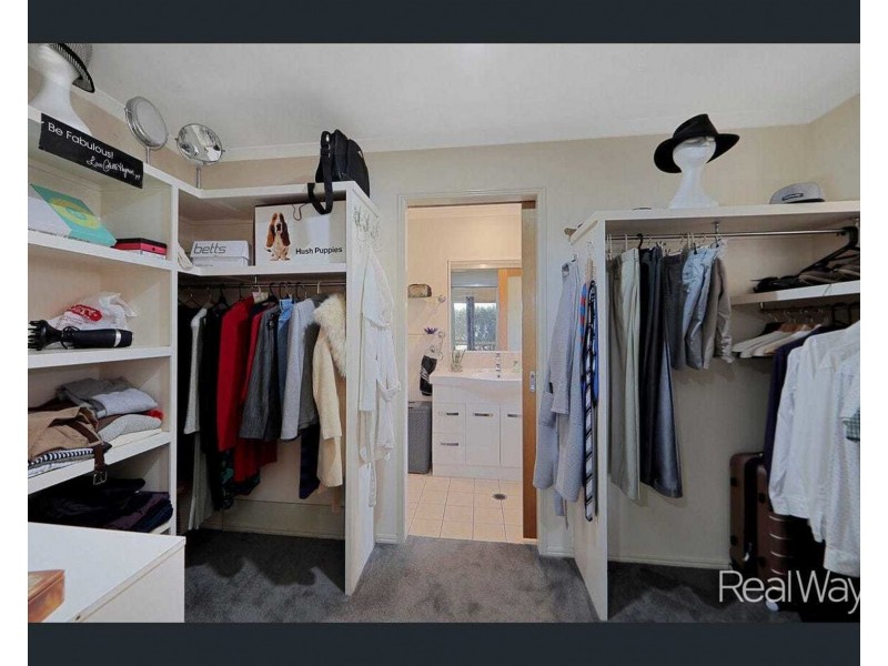 40 Lakeview Drive, Bundaberg North QLD 4670