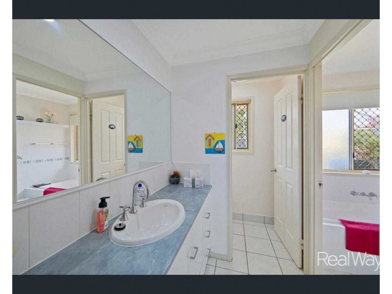 40 Lakeview Drive, Bundaberg North QLD 4670