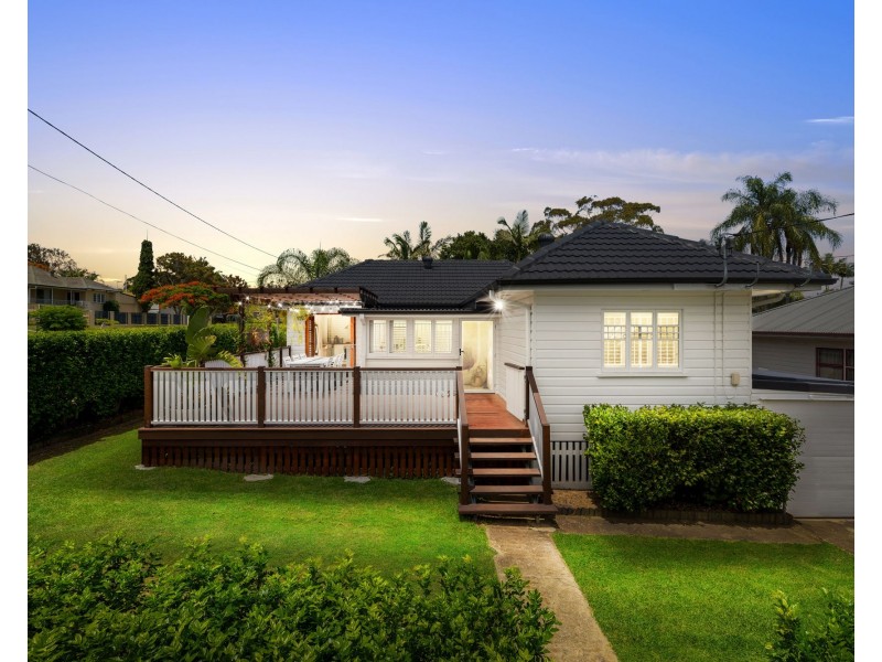 16 Craig Street, Brighton QLD 4017
