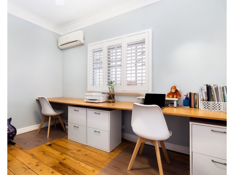 16 Craig Street, Brighton QLD 4017