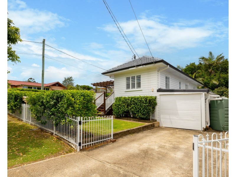 16 Craig Street, Brighton QLD 4017