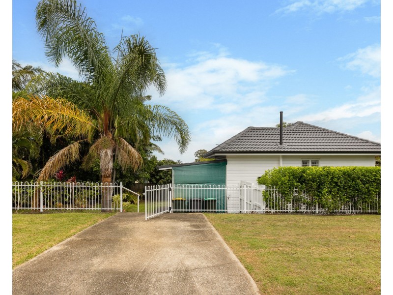16 Craig Street, Brighton QLD 4017