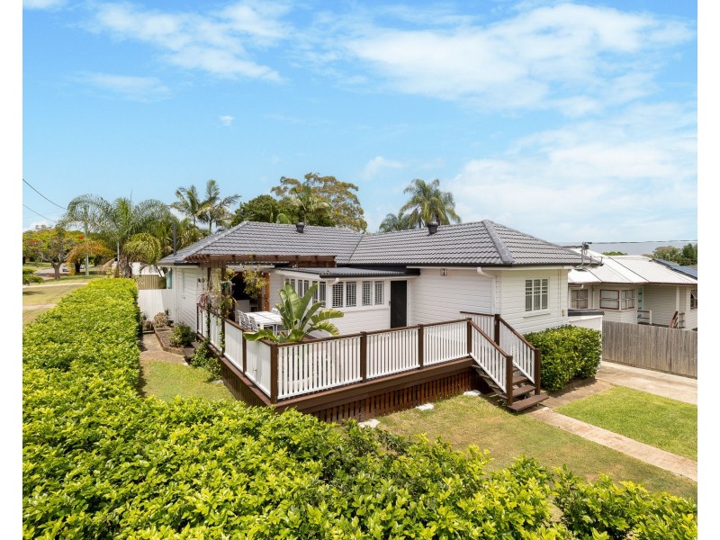 16 Craig Street, Brighton QLD 4017