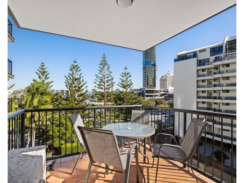 513/30-32 Surf Parade, Broadbeach QLD 4218