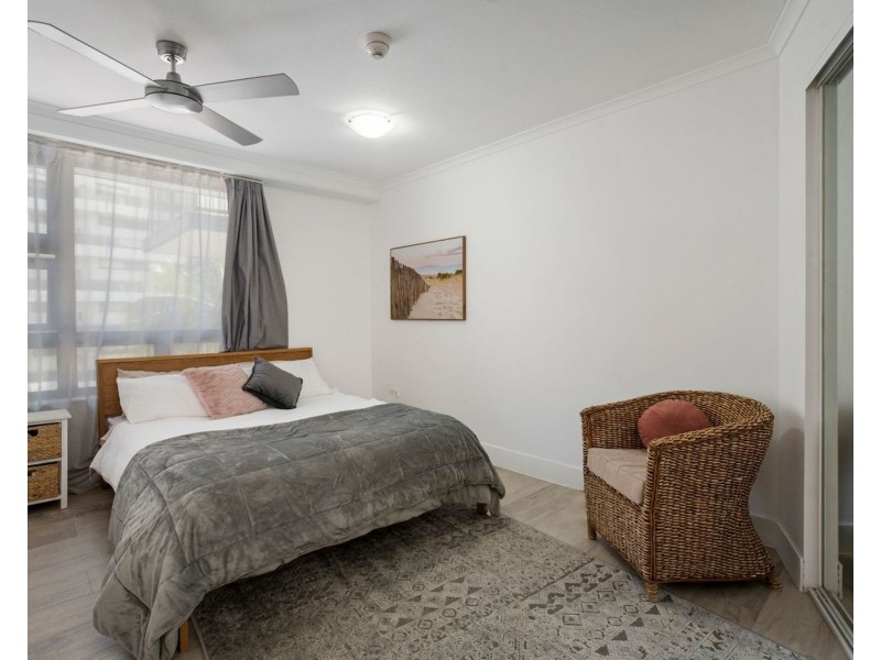 513/30-32 Surf Parade, Broadbeach QLD 4218