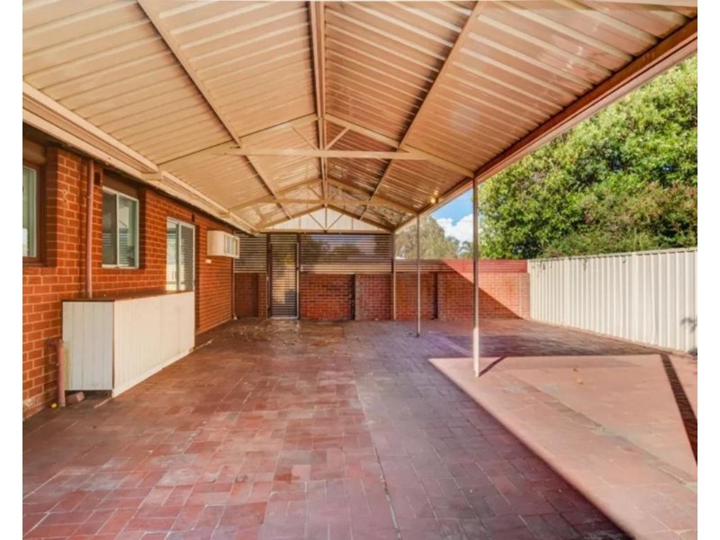 2 Claunelle Road, Armadale WA 6112