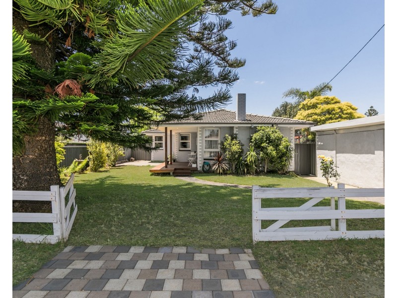 6 Lynx Place, Rockingham WA 6168
