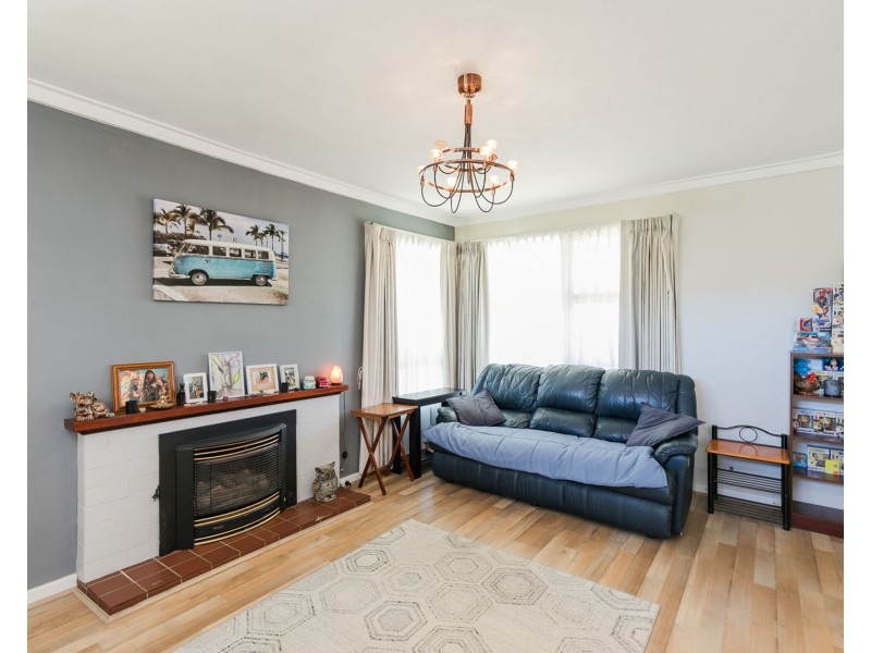 6 Lynx Place, Rockingham WA 6168
