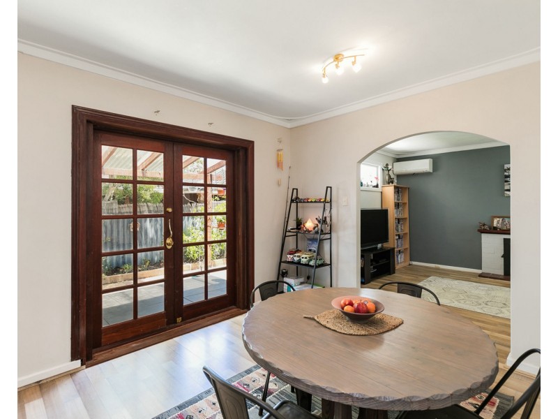 6 Lynx Place, Rockingham WA 6168